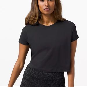 Lululemon Cropped Black Tee